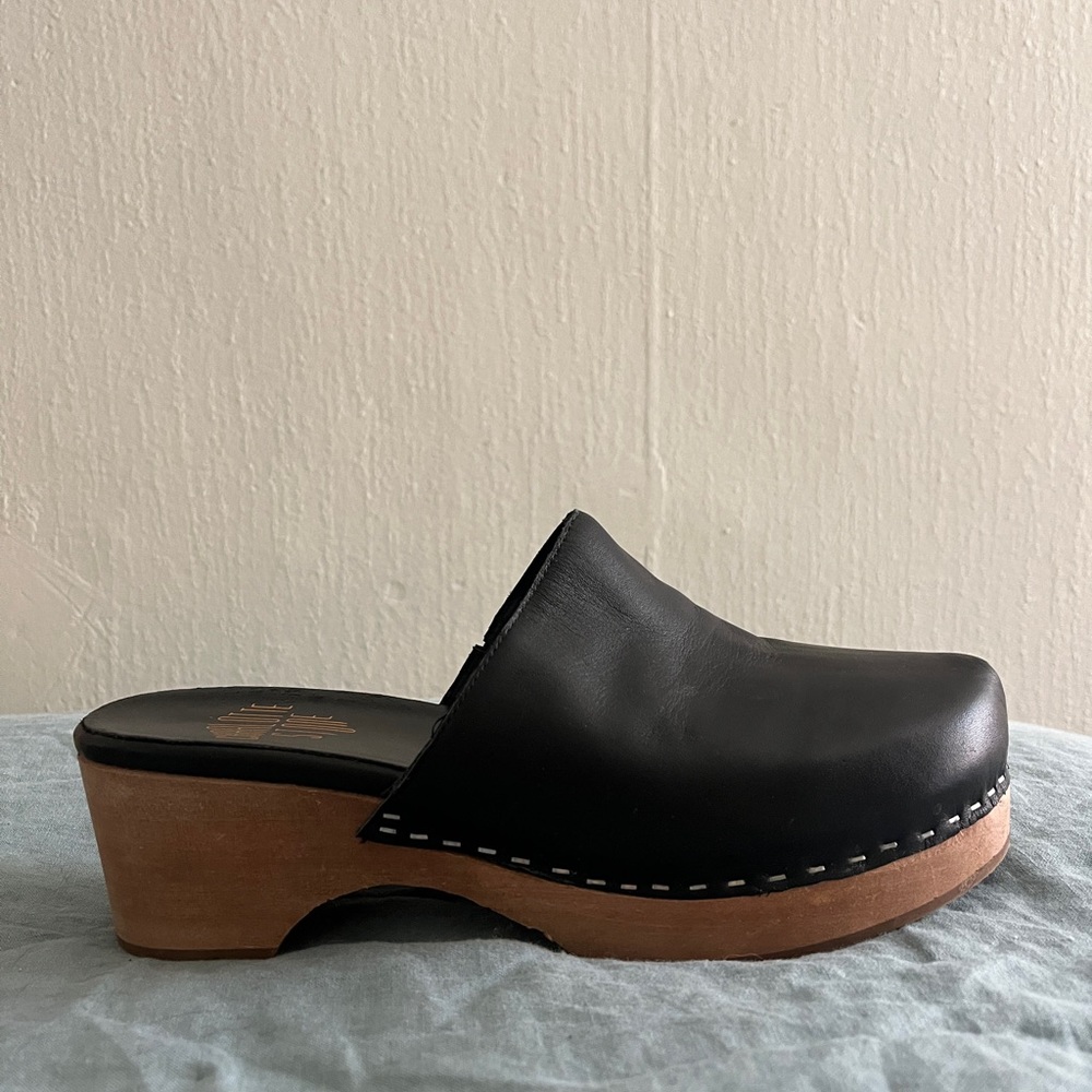 Charlotte stone martino low heel clogs